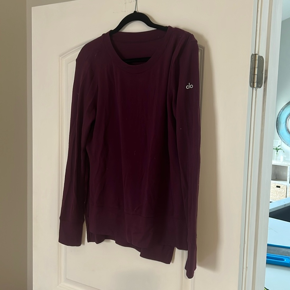 Alo Yoga Cozy Long Sleeve Pullover Top, Maroon, Size M